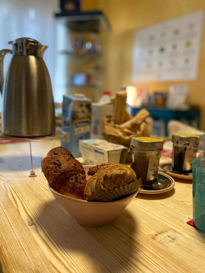 B&B Domus De Janas 贡内萨 外观 照片