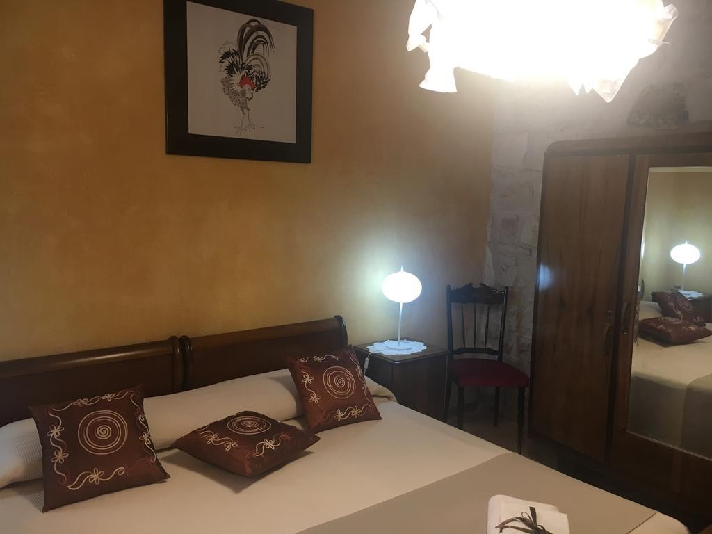 B&B Domus De Janas 贡内萨 外观 照片